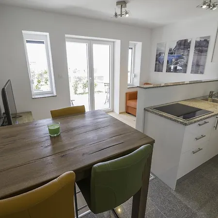 Bc Eleven - Mit Zentralheizung Apartment Senj  Exterior photo