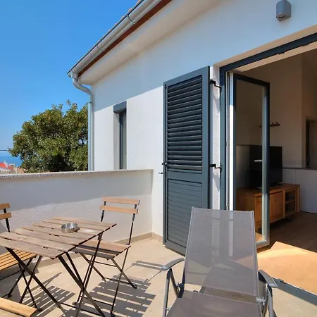 Bc Eleven - Mit Zentralheizung Apartment Senj  Exterior photo