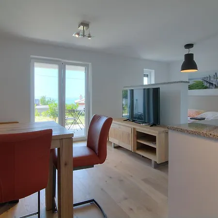 Bc Eleven - Mit Zentralheizung Apartment Senj  Exterior photo