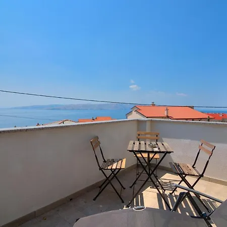 Bc Eleven - Mit Zentralheizung Apartment Senj  Exterior photo